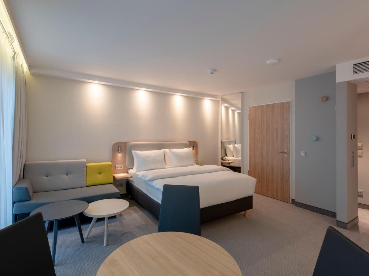 Hotel Express - By Ihg 3*