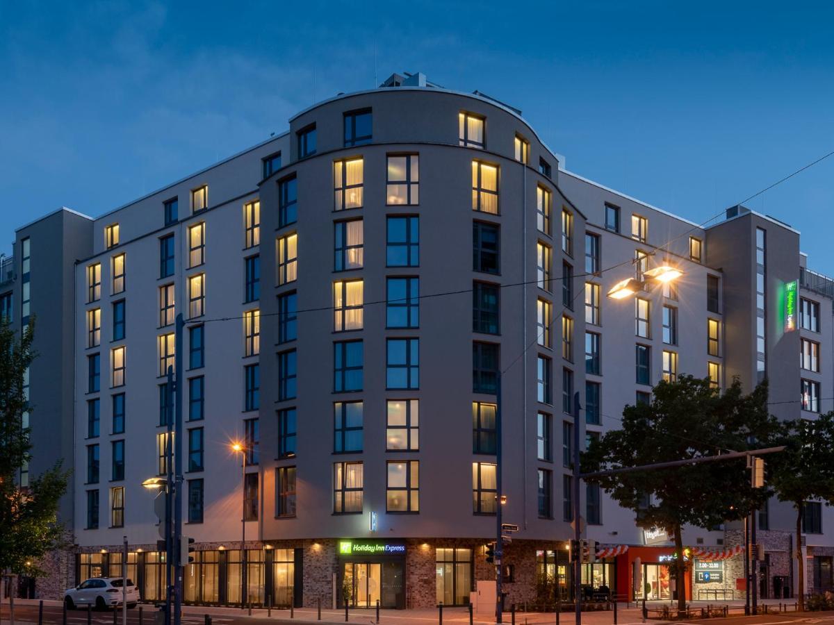 Hotel Express - By Ihg 3*