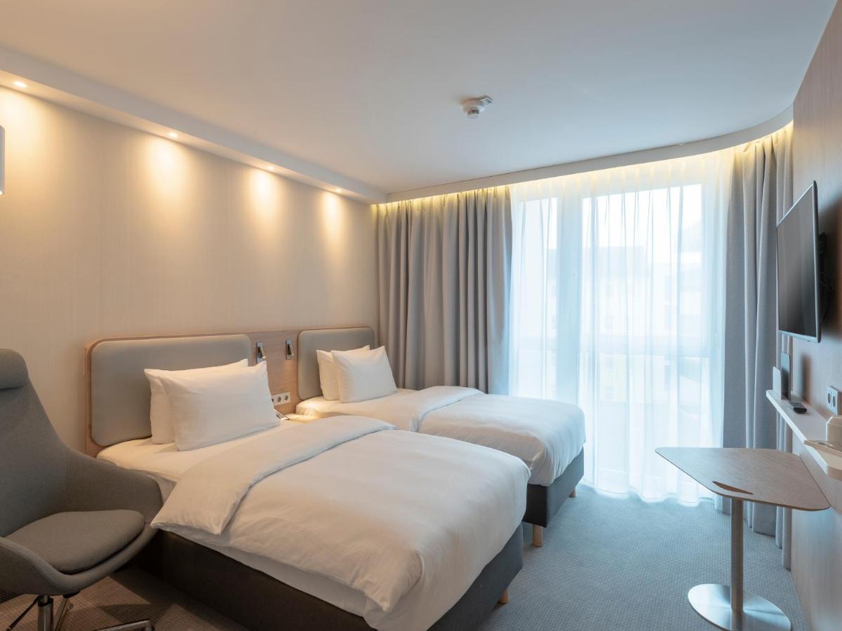 Express - By Ihg